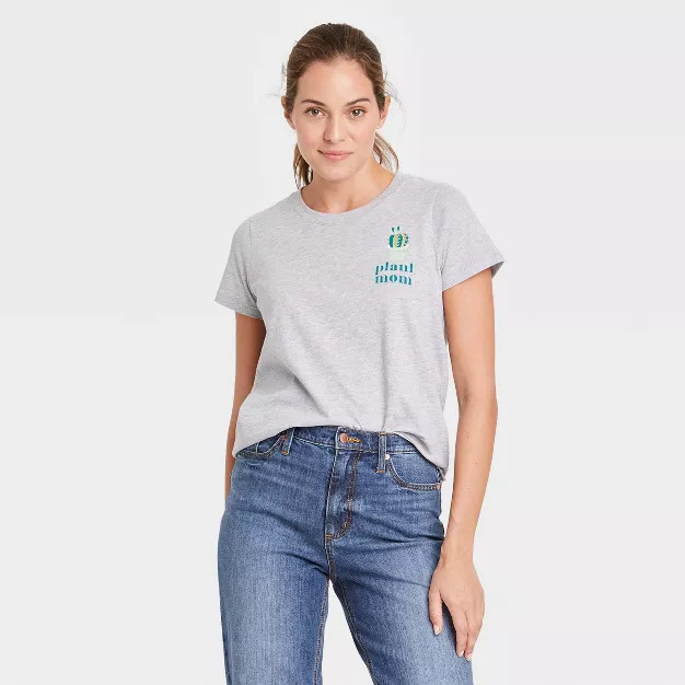 Women's Plant Mom Short Sleeve Graphic T-Shirt - Gray | Target