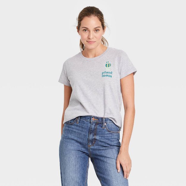 Women's Plant Mom Short Sleeve Graphic T-Shirt - Gray | Target