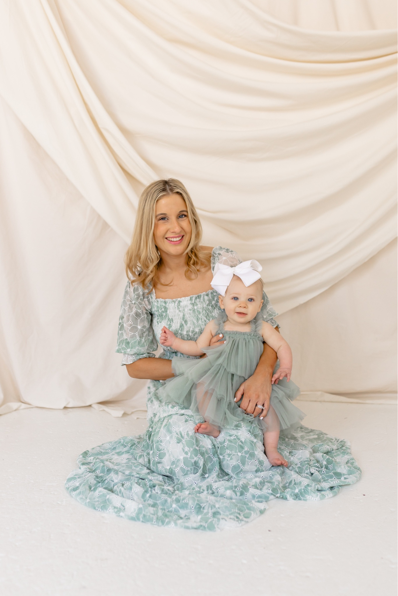 Easter outfits, baby Easter outfit, women’s easter outfit, mommy and me outfit, family coordinating outfits, matching outfits, baby formal outfit, women’s formal outfit, spring family picture outfits, spring family photo outfits 

#easteroutfits #springfamilypictureoutfits #mommyandmeoutfits #coordinatingfamilyoutfits #springoutfits 

#LTKfamily #LTKbaby #LTKSeasonal