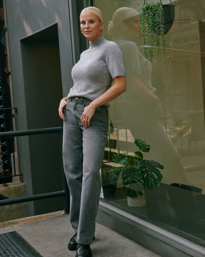 Merino Wool-Blend Short-Sleeve Mockneck Sweater | Abercrombie & Fitch (US)