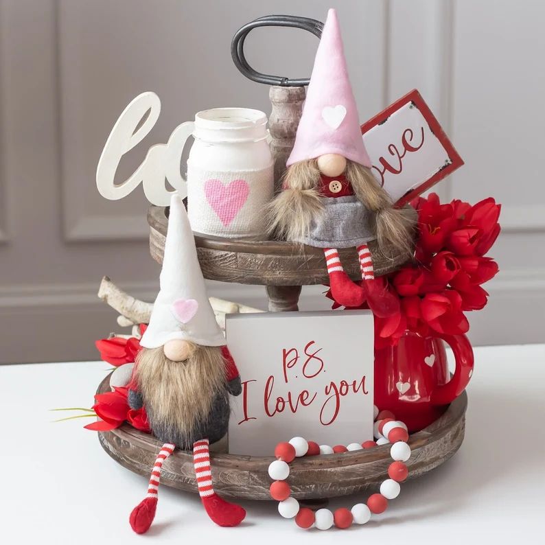 Red Pink and white Valentines Day Gnomes | Etsy (US)