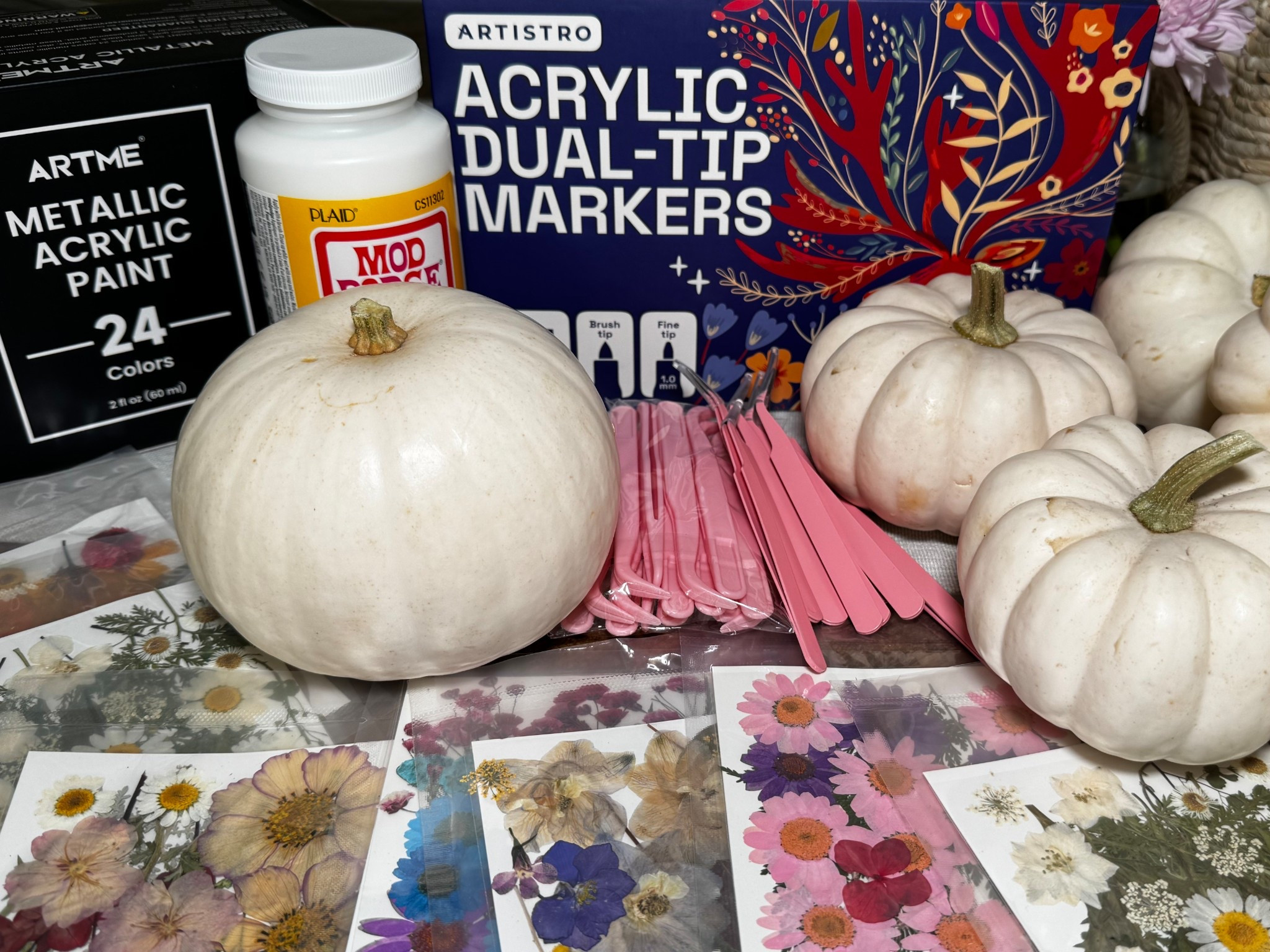 Pressed Flowers Pumpkin decorating party 🎃🌸

This is so easy and simple and the end result is beautiful!

#LTKSeasonal #LTKKids #LTKHalloween