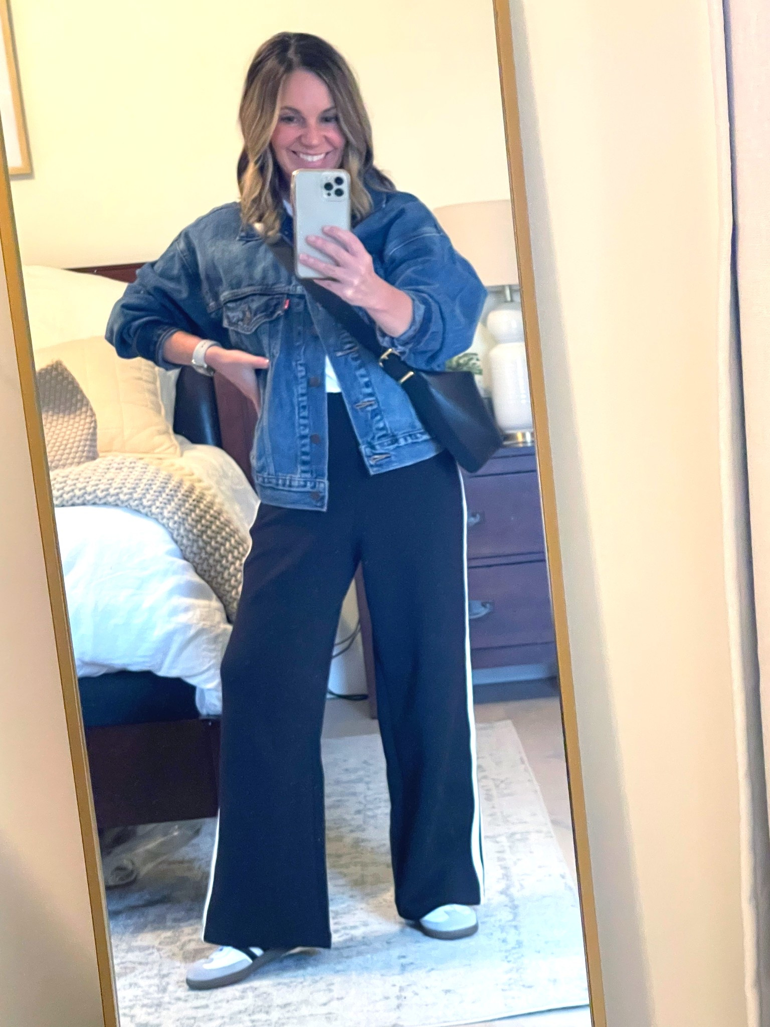 Kiddo basketball game mom-outfit 🏀 . Striped athletic pants, relaxed denim jacket and sling bag for a slightly more elevated athleisure look that’s still comfortable!! These pants are under $30 from the kids section, are amazing quality, and work great for my frame/height (5’1”)!
#petite #transitionalstyle #ltkover50

For ref - 
Jacket -Levi’s XS
Pants - Uniqlo Sz 13Y
Sling Bag - Madewell (the perfect size!!)
Sneakers - Adidas Samba 5.5


#LTKPetite #LTKFindsUnder50 #LTKStyleTip