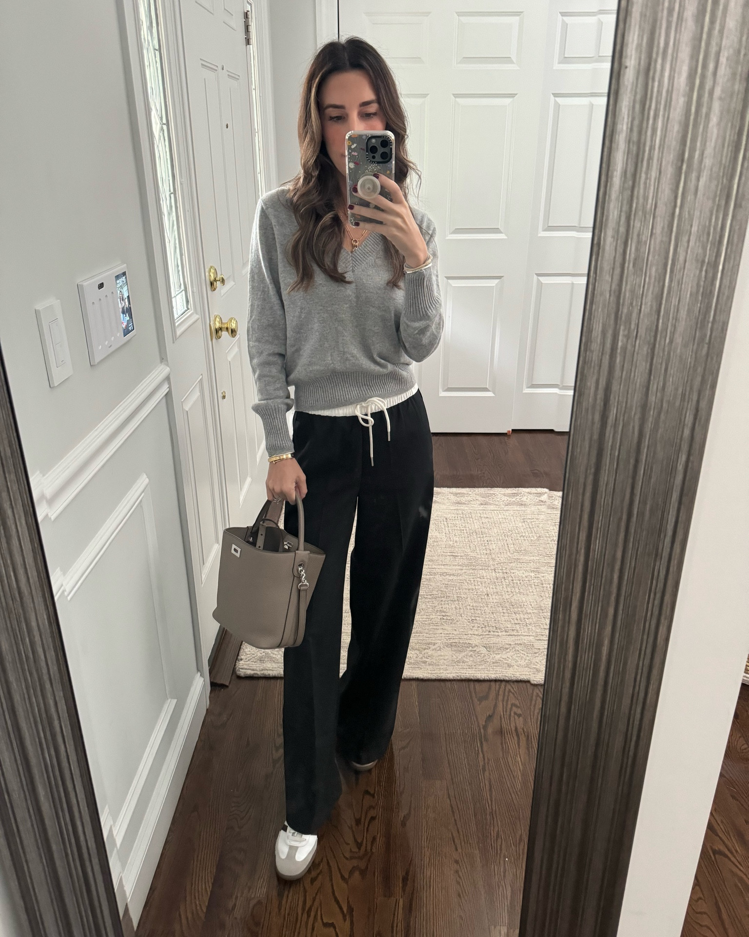 Sunday casual Fall style.
Wearing these pants again because they’re that good!


#LTKFindsUnder100 #LTKFindsUnder50 #LTKSaleAlert