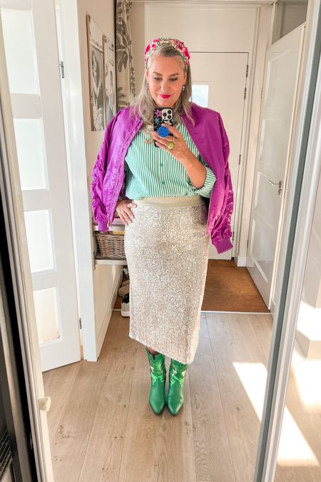 Ootd - Friday night. Sequin skirt (old), green striped tall button down shirt, purple satin bomber (Harper and Yve) and green cowboy boots (old). 



#LTKeurope #LTKpartywear #LTKstyletip