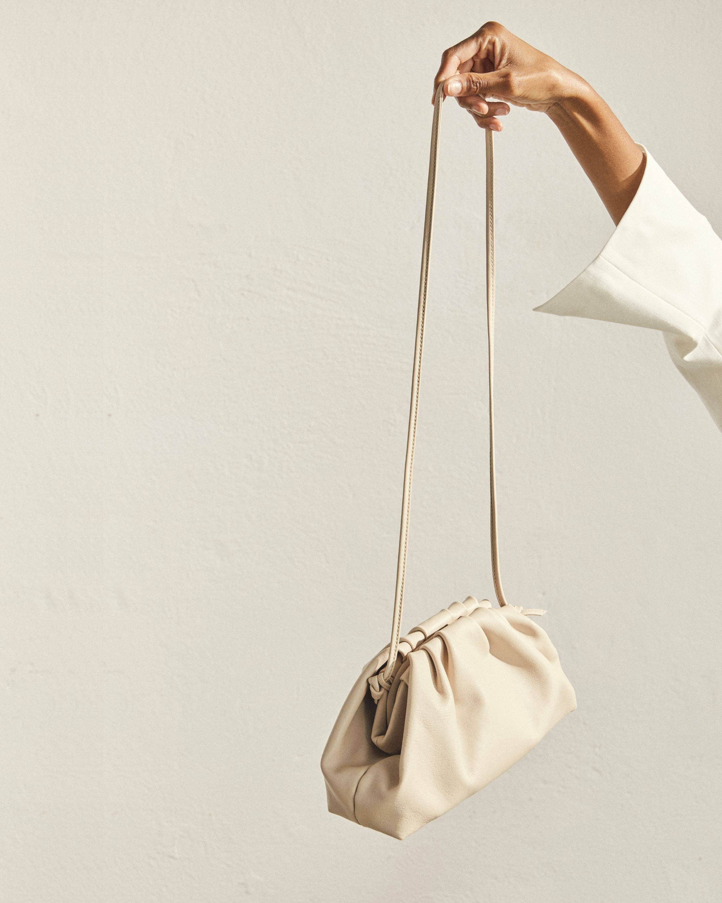 The D - White Leather Handbag | ALOHAS | Alohas FR