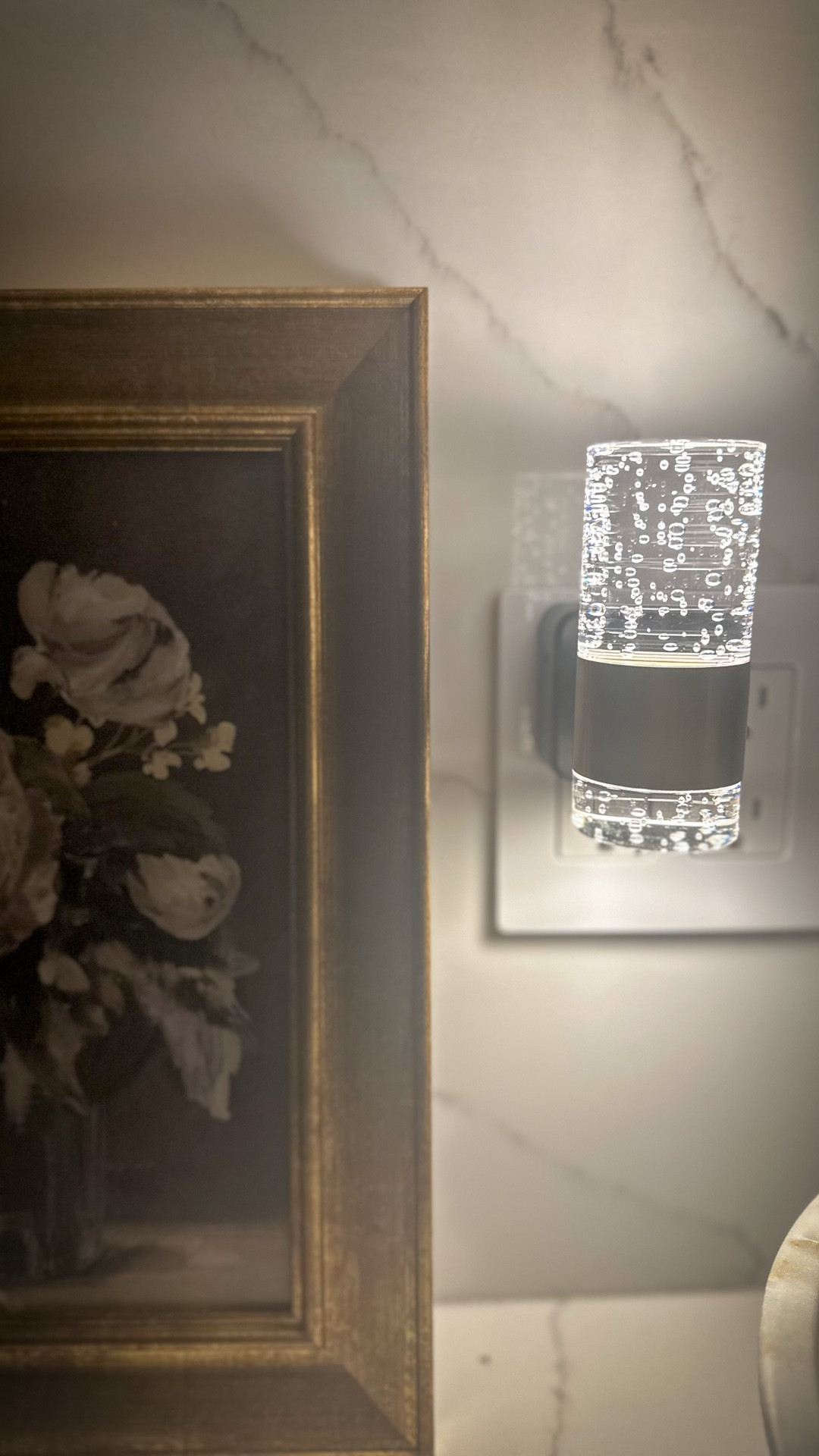 The $30 night light I didn’t know I needed in my kitchen!
This contemporary night light comes in a set 2 and is light censored. It has a dimmable dial to control the intensity of the light.
It’s perfect for my kitchen and makes my late night snacks much more easier to find! 


Amazon finds, Amazon home, Amazon nightlight light, Amazon lighting 


#LTKSaleAlert #LTKFindsUnder50 #LTKHome