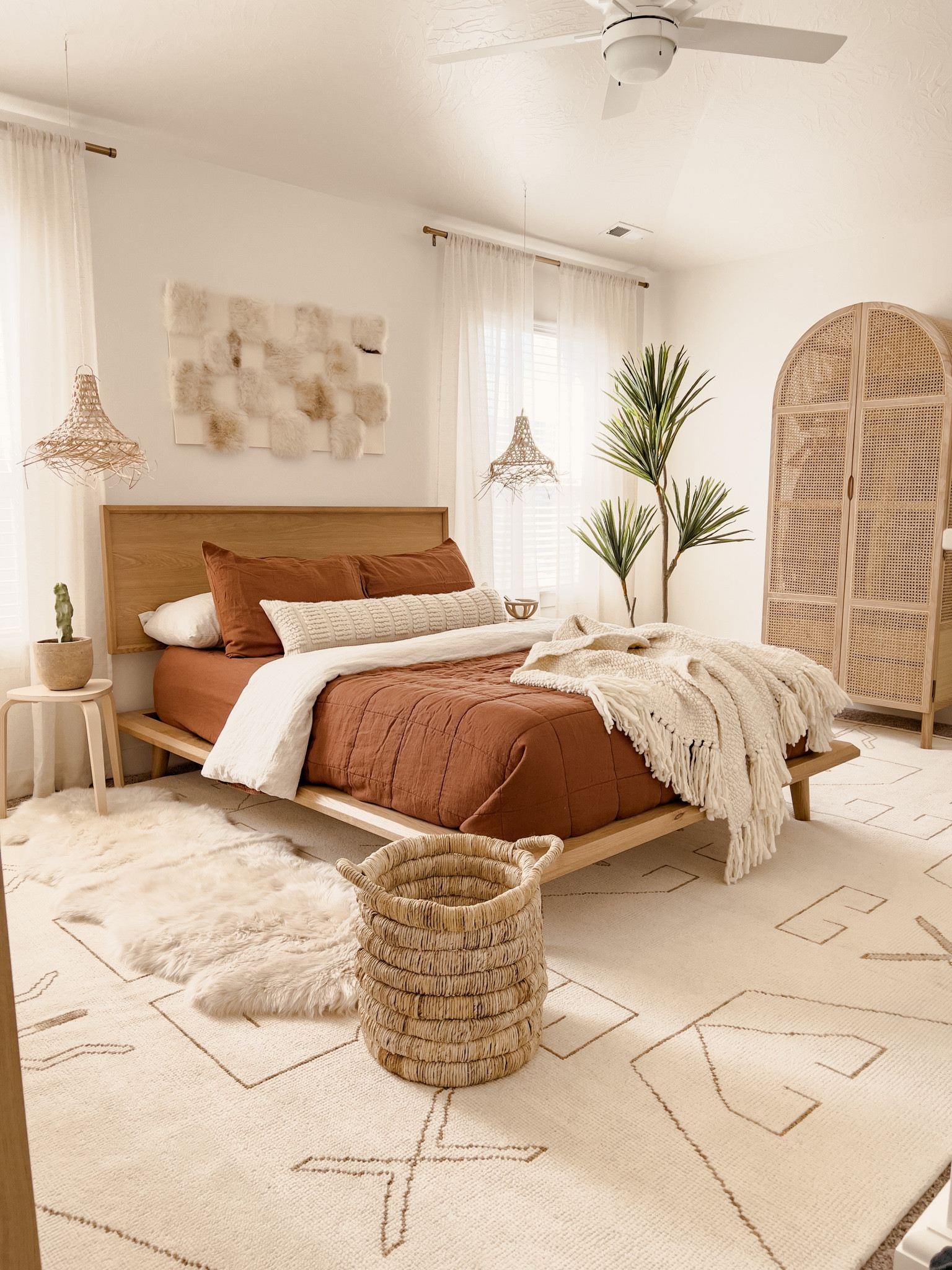 Primary bedroom 🍁🍂🤎 

#LTKhome #LTKSeasonal