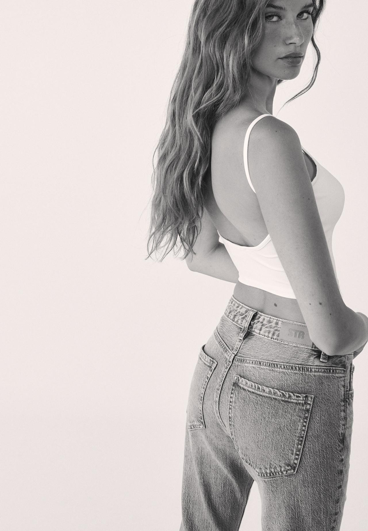 Flared comfort jeans | Stradivarius (UK)