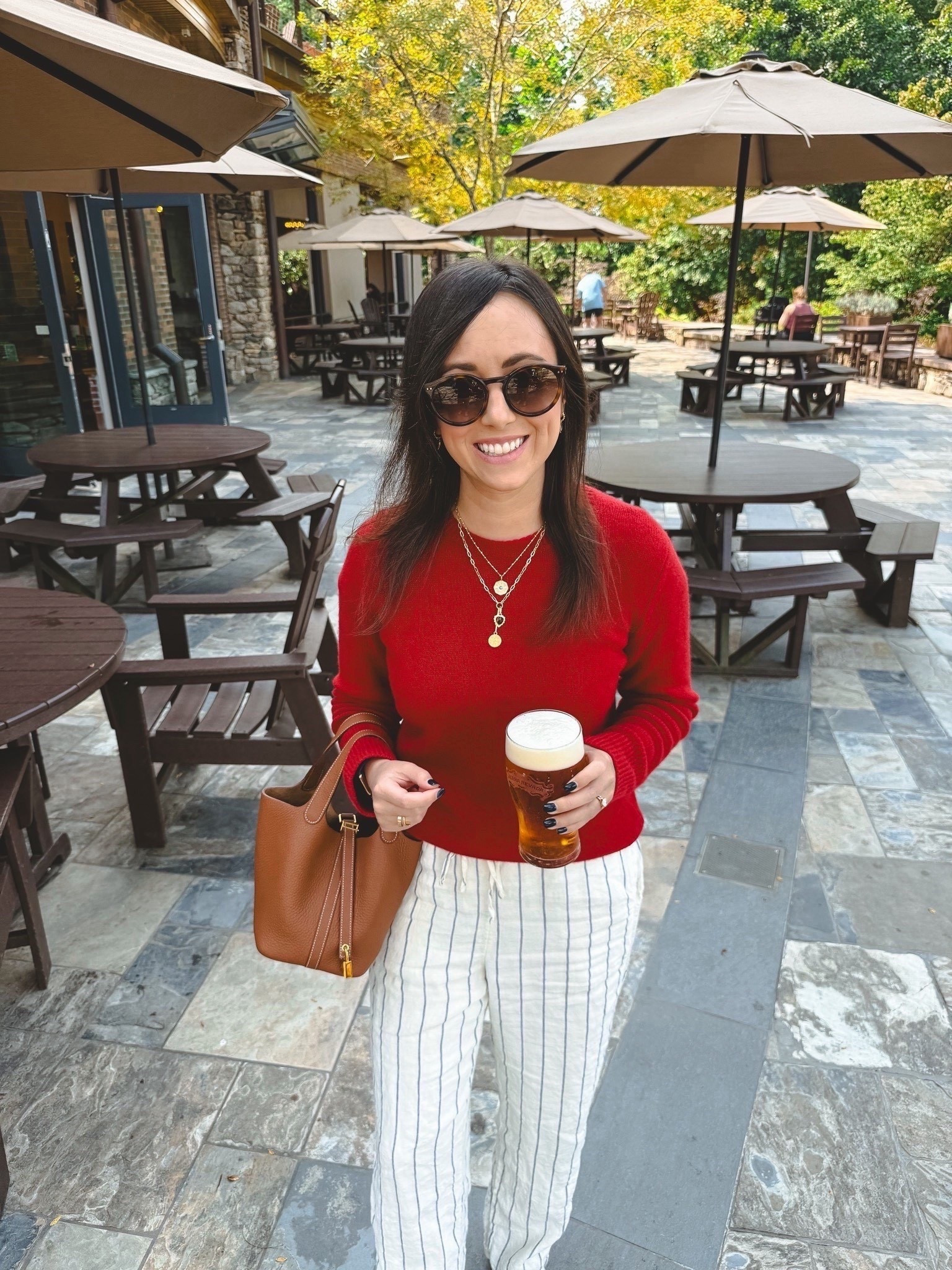 Red cashmere sweater with stripe linen pants



#LTKootd #LTKSeasonal #LTKFindsUnder100