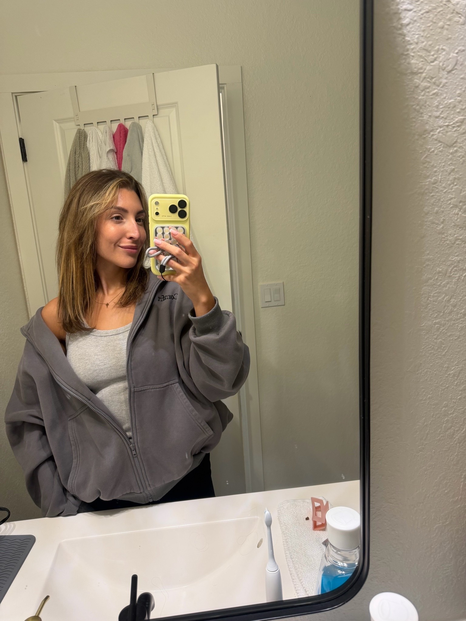 Cozy, casual, and the perfect everyday layer 🤍 This grey hoodie is one of those pieces I’ll be reaching for on repeat!

#LTKFinds #LTKStyle #CasualStyle