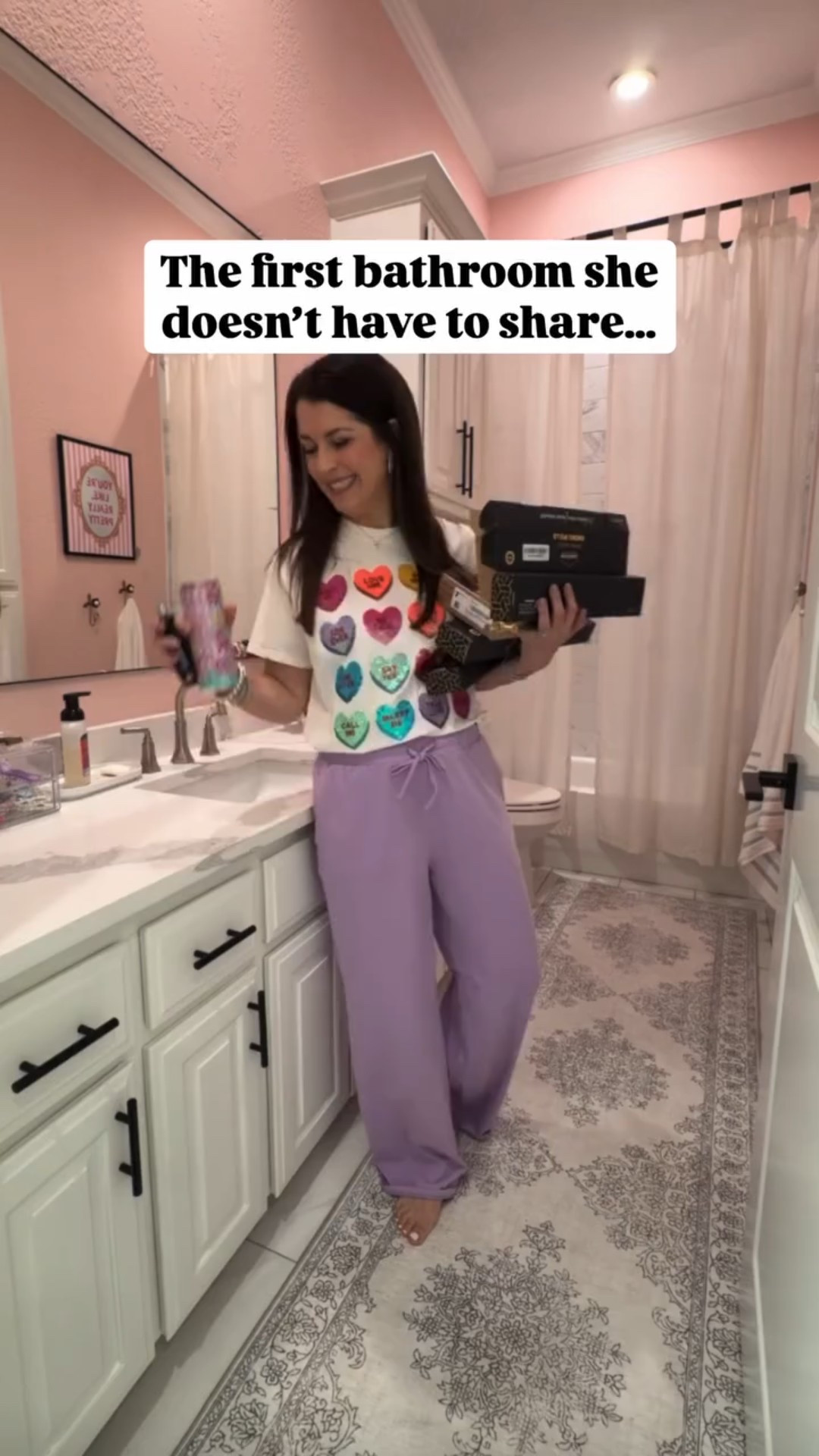 🤍✨The prettiest switch ever with these cabinet pulls. The black ones are the number one best seller on Amazon however they’re in my whole house so making this room different was fun! 🤩 

Cabinet handles. Bathroom makeover. Bathroom refresh. Bathroom organization. Small bathroom. Girlie bathroom makeover. Home improvement. DIY home. Home renovation. Amazon home.


#LTKHome #LTKKids #LTKdayinmylife