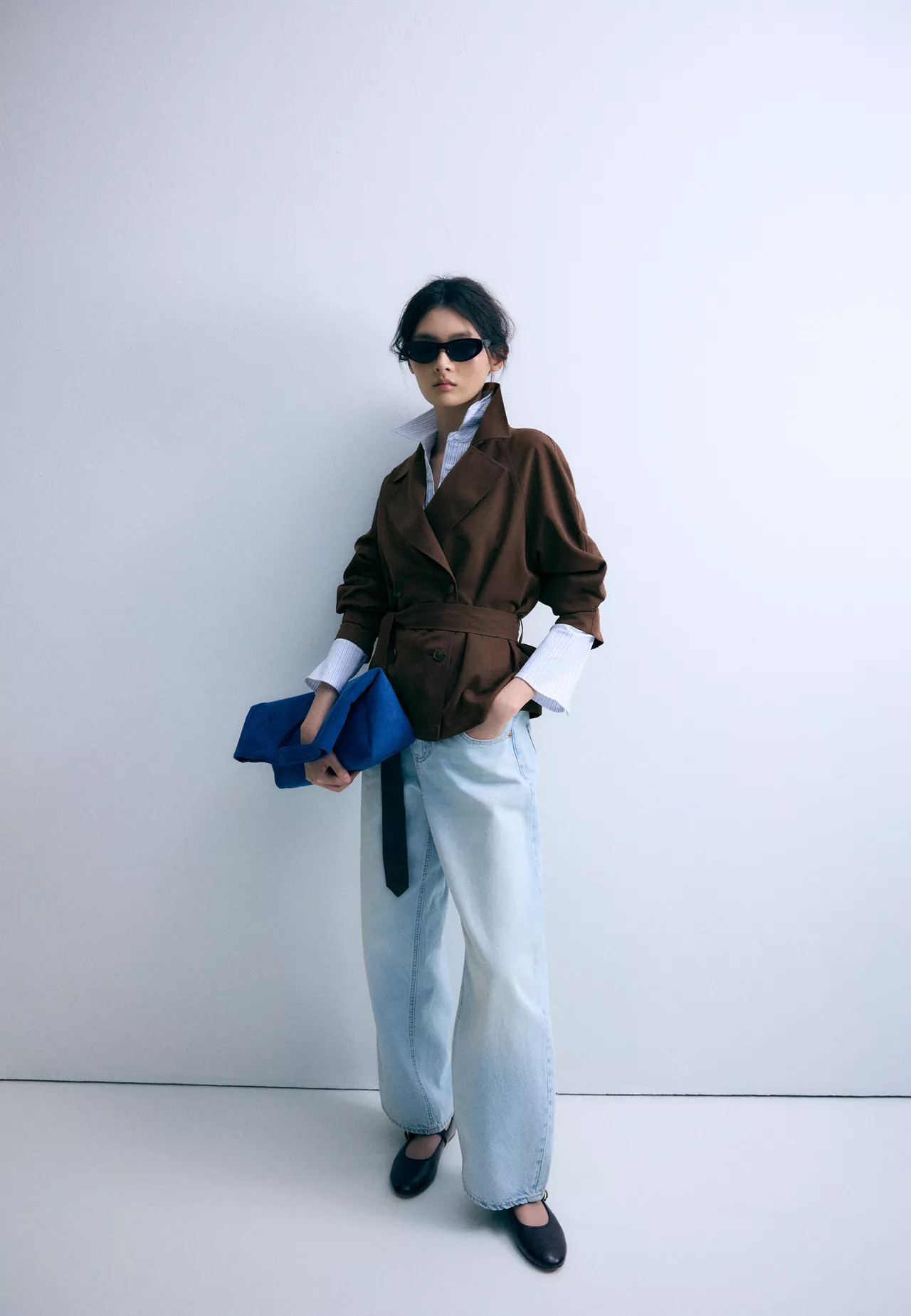 Short flowing trench coat with belt - Women's Mocacos Nuevo | Stradivarius United Kingdom | Stradivarius (UK)