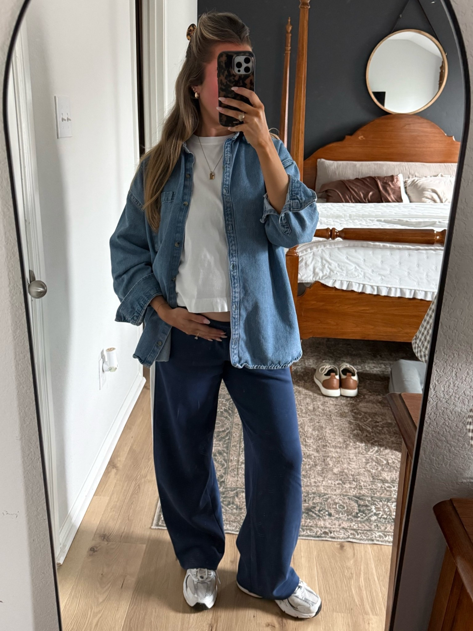 third trimester fit! medium in all pieces i am wearing🤍 pants are currently no longer sold so i linked some similar looks!