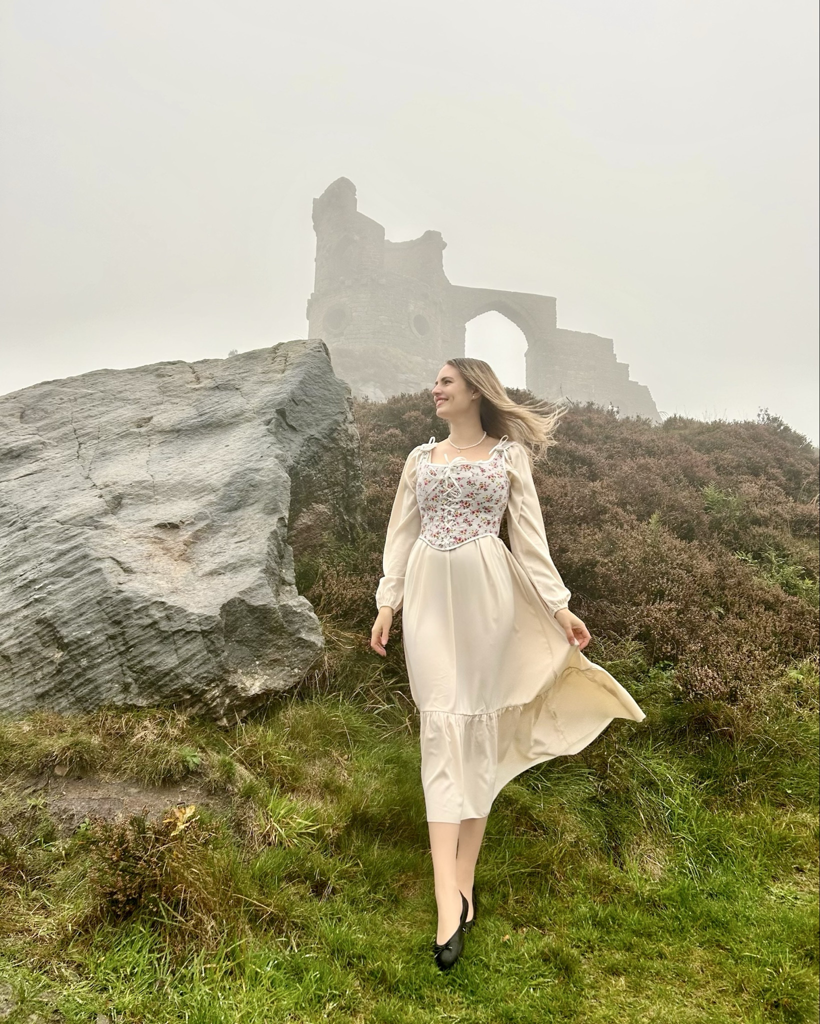 Once upon a time 🏰🥀

Renaissance style dress & corset by @retrorobe AD 

#castle #england #medieval #medievaltimes #history #historic #renaissance #culture #fashionblogger #fashionstyle #styleinspiration #outfitinspiration #fashion #style #autumn #autumnfashion #autumnstyle #autumnvibes #vintage #vintagefashion #vintagestyle #vintageaesthetic #vintageoutfit #parisian #parisianstyle #retro #retrofashion #nature #自然 #时尚

#LTKstyletip #LTKautumn #LTKdresses