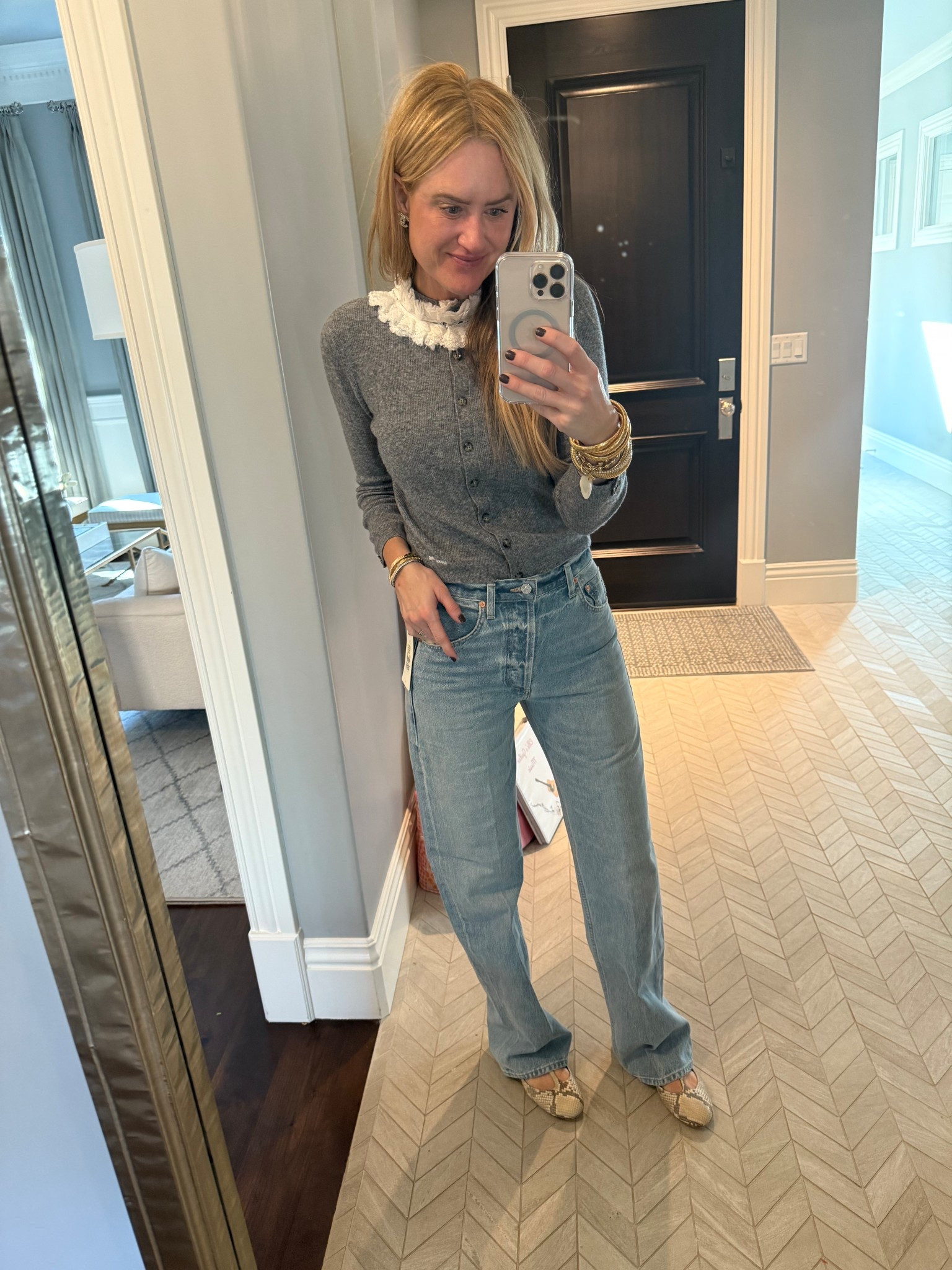 Citizen of Humanity Jeans wearing size 25. Love the leg width and length. 

#LTKStyleTip