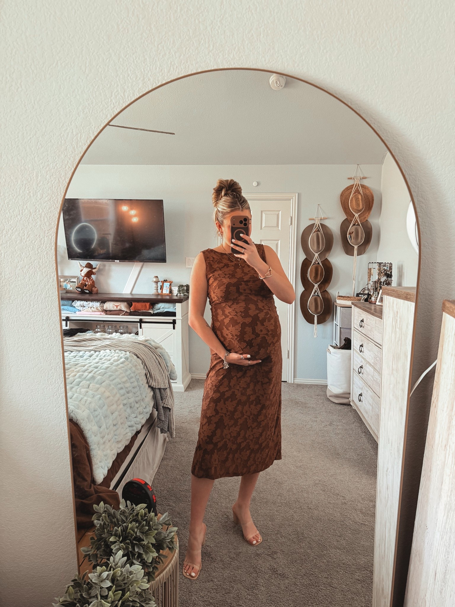 Bump friendly dress. Spring dress. Wedding guest dress. Date night dress. Floral  

#LTKBump #LTKootd #LTKSpringSale