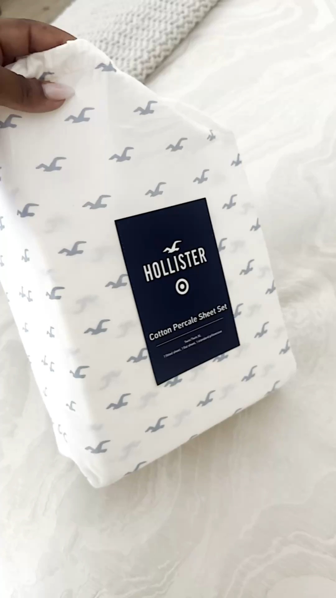 Making a care package with the Target x Hollister collection!

@‌target #target #targetpartner

#LTKHome