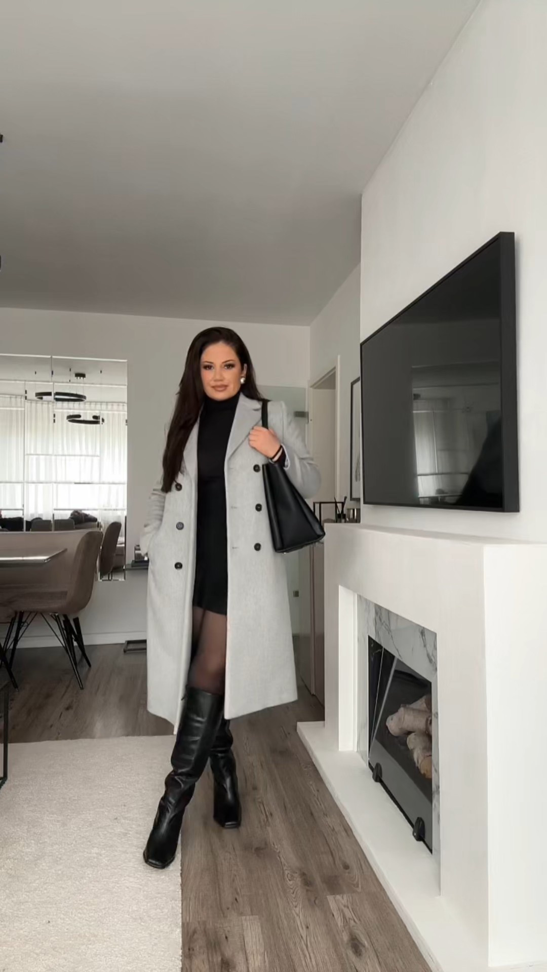 15% mit SAPIENTI15 bei Peek & Cloppenburg Düsseldorf auf alles und ohne Mindestbestellwert 🥰 Eleganter grauer, langer Mantel für den Herbst 🍂 Alle Artikel sind in meiner Story und Bio verlinkt #fashion #outfit #outfitinspo #autum #mantel Anzeige

#LTKwinter #LTKautumn #LTKdeutschland