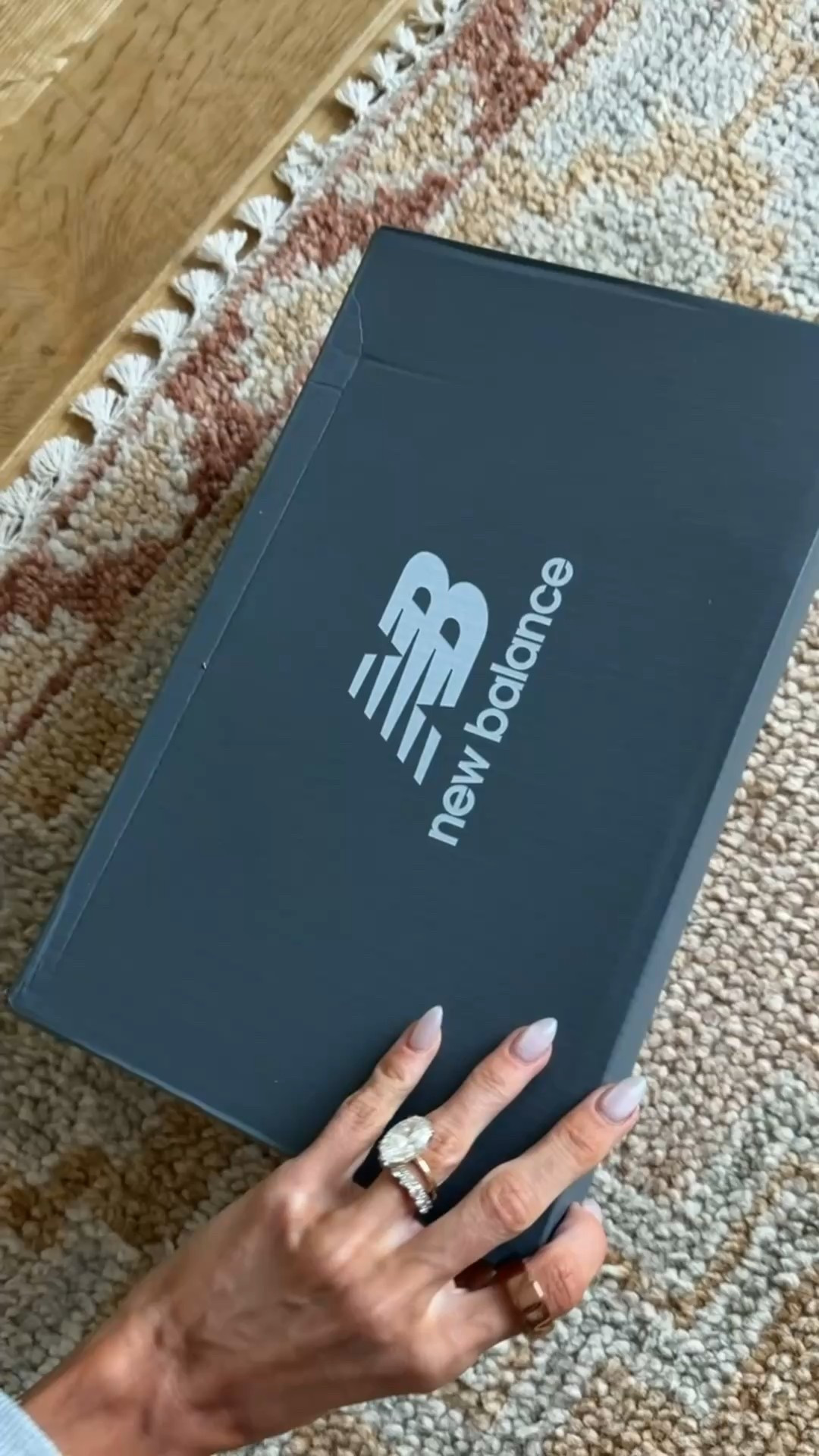 the perfect everyday gray sneaker!👟

#LTKootd #LTKActive #LTKmomlife