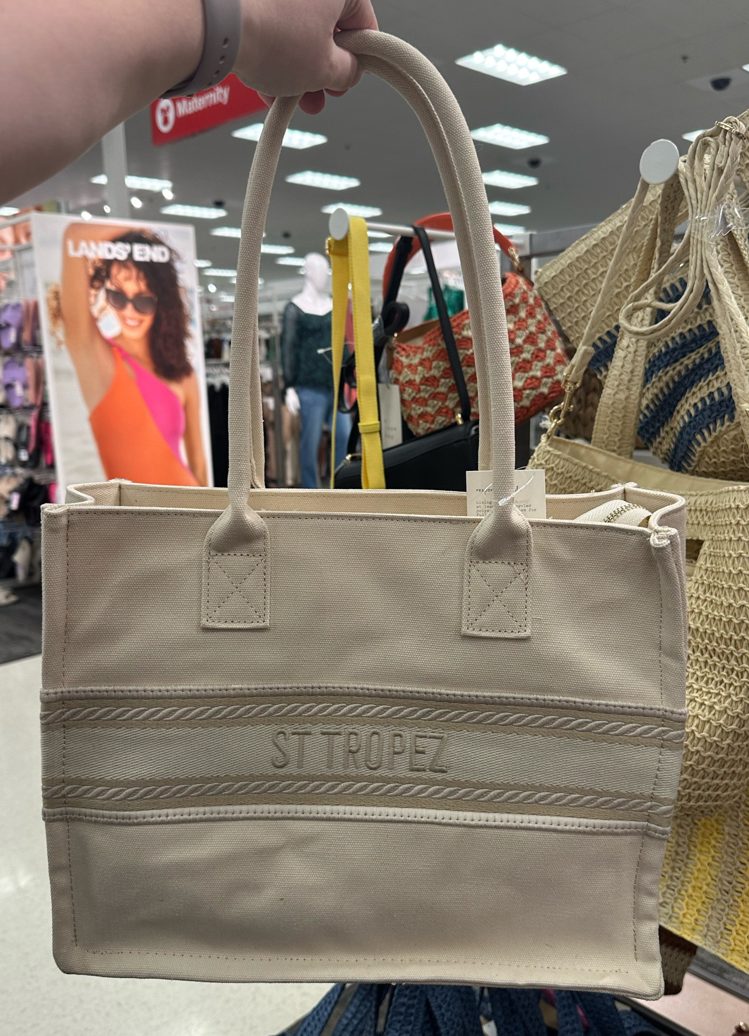 Such a cute tote at Target!! 🎯🎯🎯

Would be perfect for beach vacation!



#LTKtravel #LTKSeasonal #LTKxTarget