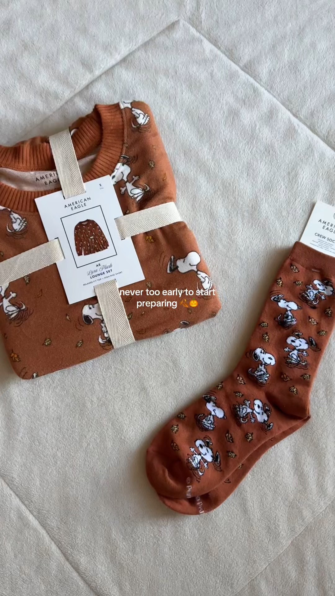 snoopy fall/halloween is so back at american eagle!