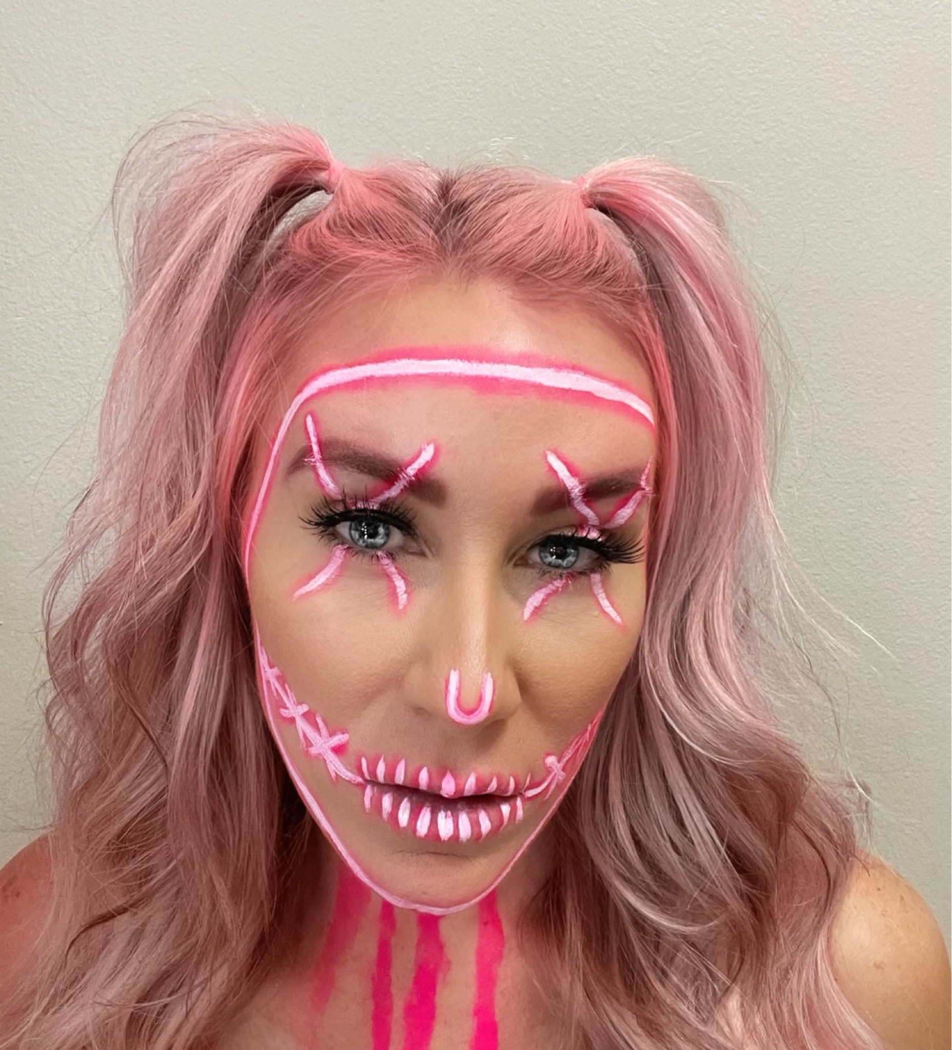 Easy Halloween makeup inspo // Halloween makeup // Halloween makeup inspo // Halloween costume // costume makeup inspo // costume ideas // Amazon finds 

#LTKHalloween #LTKSeasonal #LTKbeauty