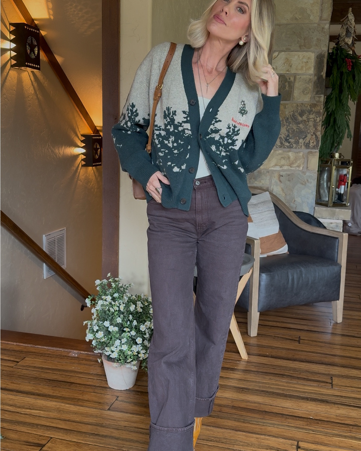 If you’re obsessed with the Clydesdales like me here you go - it’s a men’s - I ordered small 

#LTKHoliday #LTKSeasonal