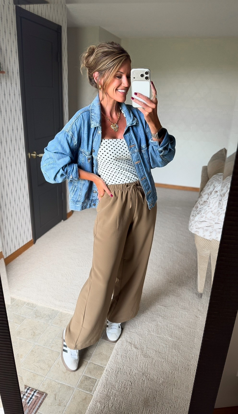Don’t splurge on the Aritzia lodge pants without trying this Amazon style. Save yourself $100. 
Wearing medium in all pieces.

#LTKSaleAlert #LTKSeasonal #LTKOver40