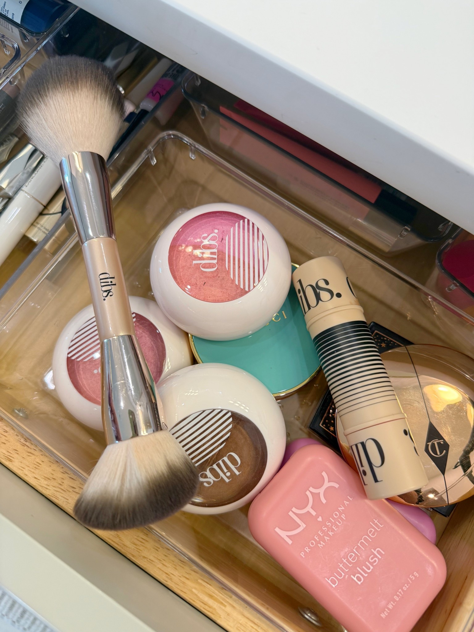 Omg!!! I’m sooo excited! My favorite brand just dropped a new mascara!!! I got my hands on the mini before it sold out! Can’t wait to try this!! 💗💗



Mascara, makeup, Dibs beauty, baked blush, baked bronzer, makeup brush 


#dibs 