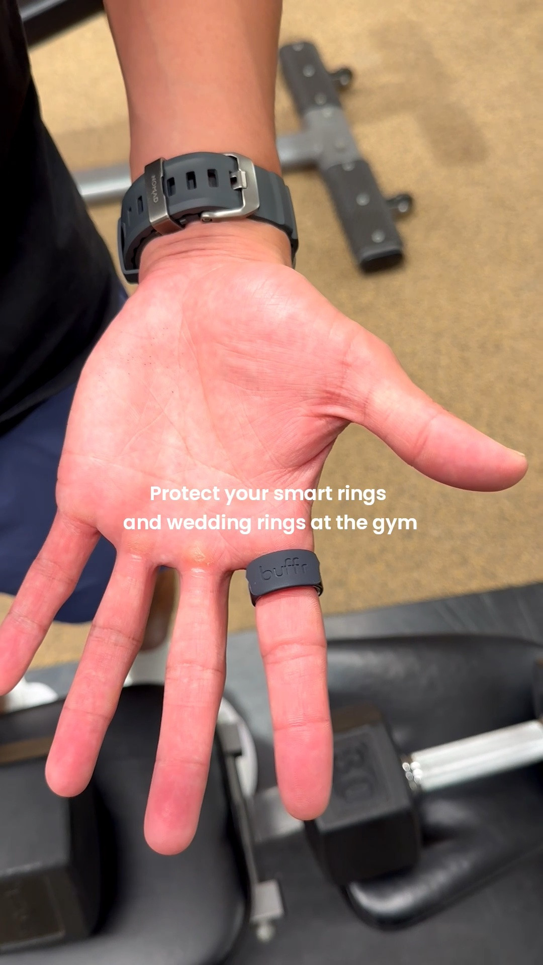 Protect your smart rings and wedding rings at the gym with this silicone ring guard 💍💪