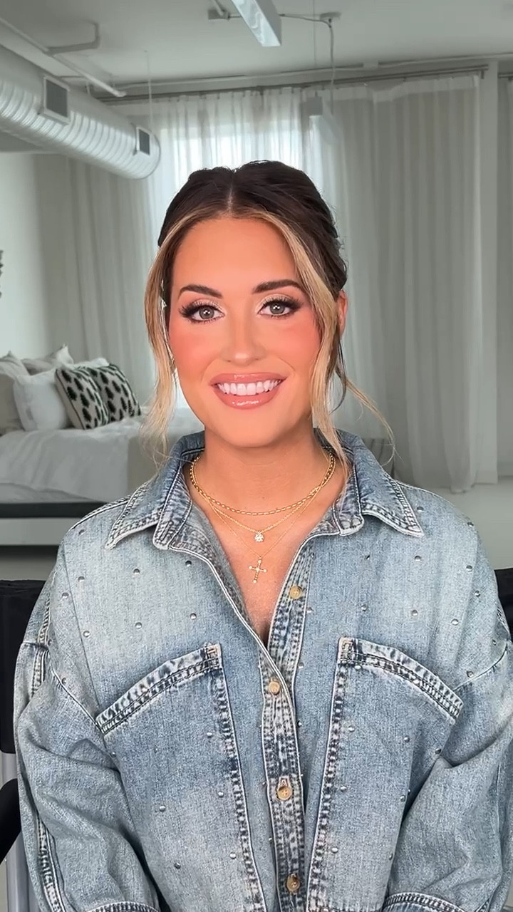 Alexa Anglin 🩵

#LTKBeauty #LTKStyleTip