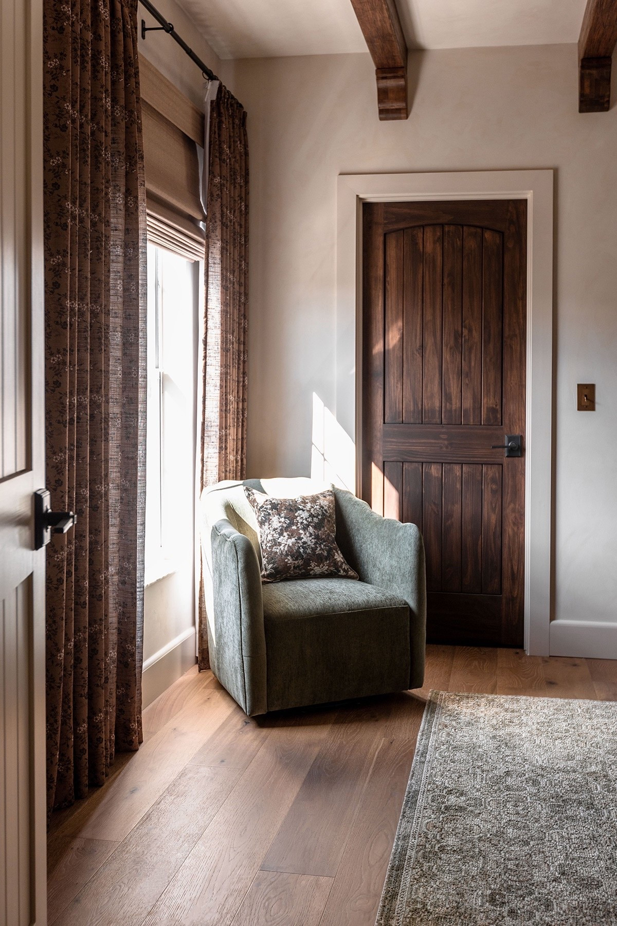 A corner of the Queen bedroom 💛

Curtains are pinch pleat in SLJ5 Copper

Shades are LN37 Teak (blackout, cordless, outside mount)

#LTKHome