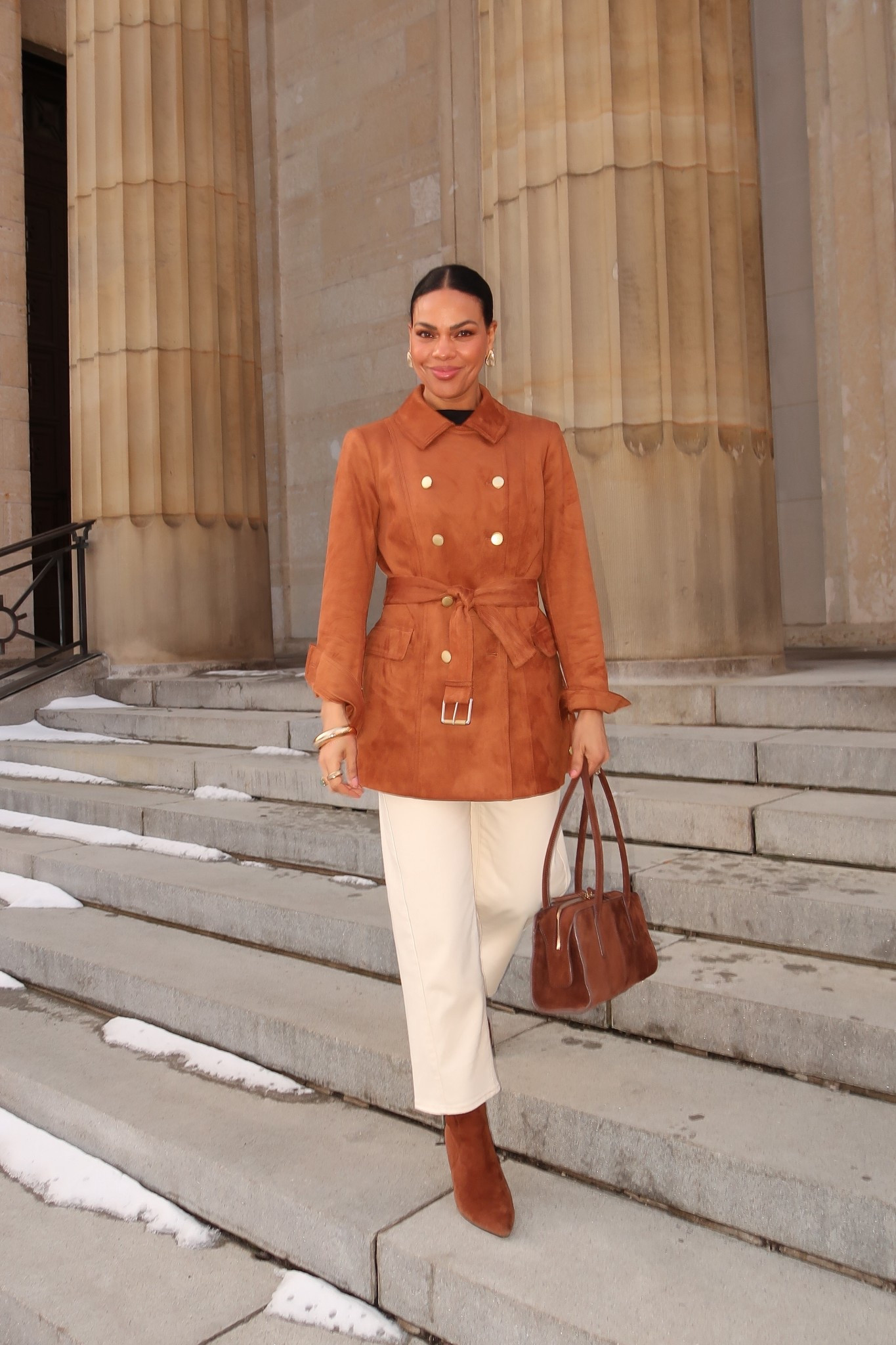 Who says you can’t wear white in the winter?! Wearing a 2 regular length (I’m 5’4) in the denim!






























Workwear outfits, jeans for work, work outfit inspiration, winter outfits, over 50 fashion, casual outfit inspiration, over 40 fashion, midlife fashion, classic style, cool jeans, 2026 jeans 

#LTKSeasonal #LTKWorkwear #LTKootd