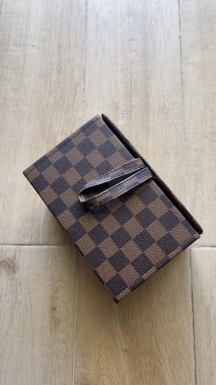 Must have travel items!!!! Hold 4 pairs of glasses and keeps them safe!!!

#LTKtravel #LTKunder50 #LTKitbag