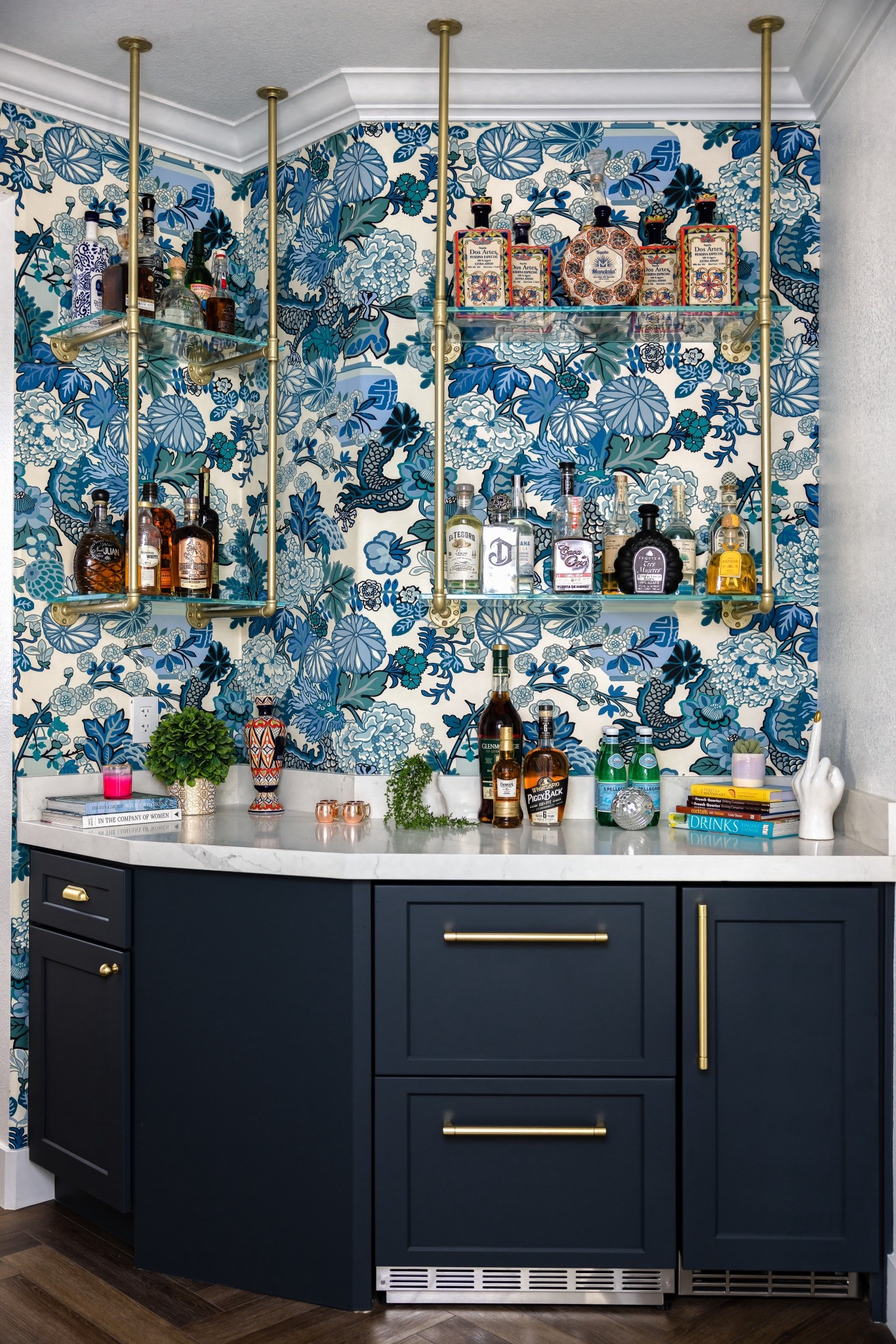 Loving this wallpaper! 

#LTKHome #LTKBeauty #LTKFamily