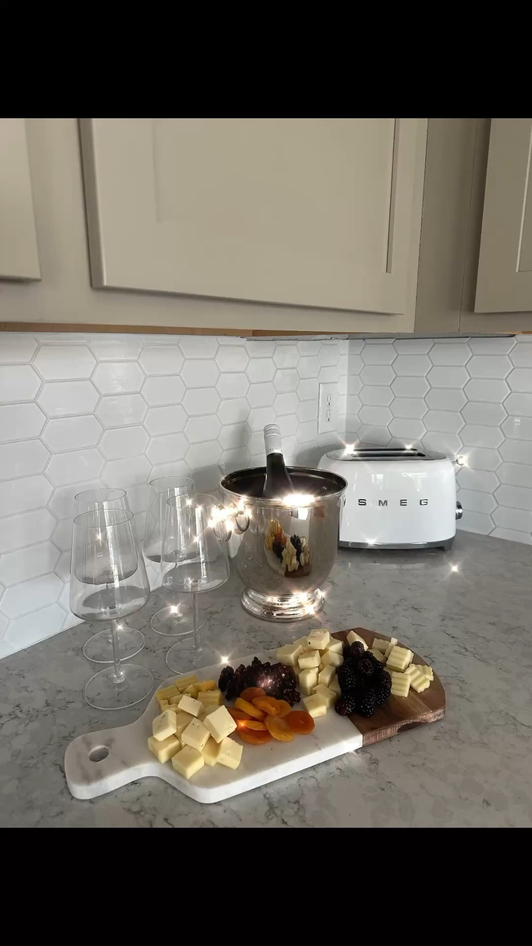 MDW snacks 🍷 🧀

#LTKdayinmylife #LTKSeasonal #LTKHome