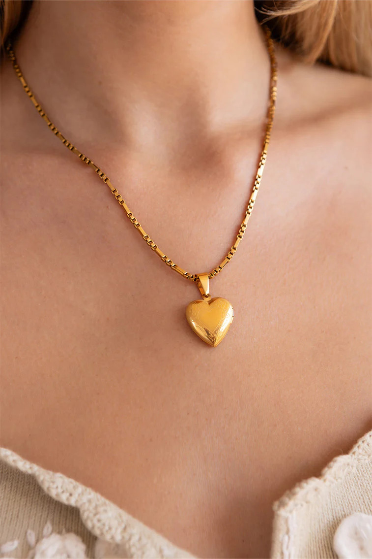 Evie Jewelry Heart Locket Necklace | LoveShackFancy
