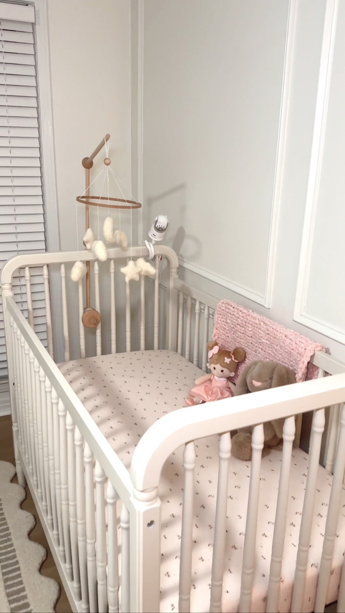 crib details ☁️