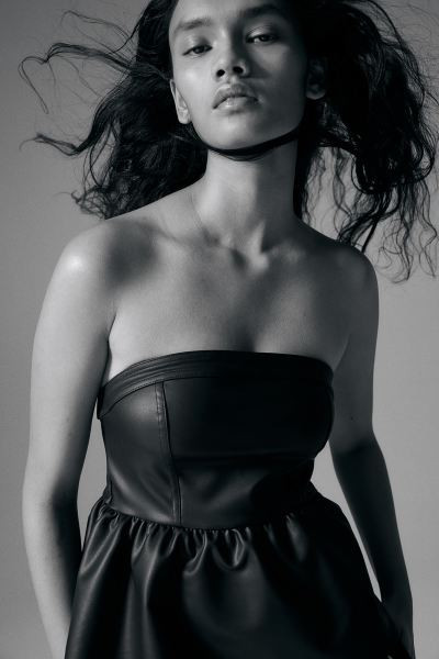 Bandeau peplum top | H&M (UK, MY, IN, SG, PH, TW, HK)