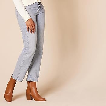 Amazon Essentials Women's Clean Heel Ankle Boots with Side Zipper, Memory Foam Insole | Amazon (US)