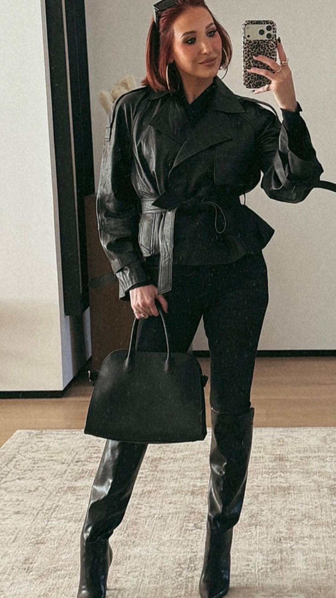 Sleek Autumn Style🖤

#LTKootd