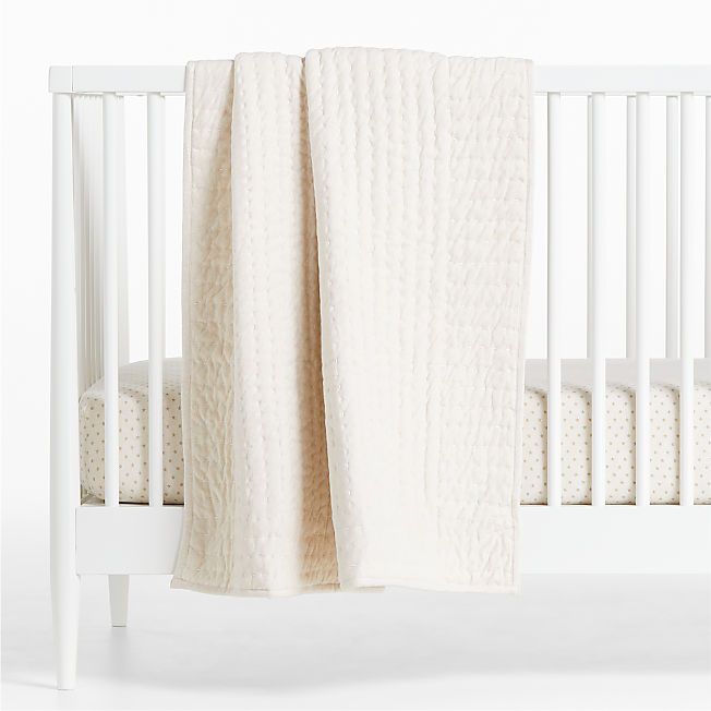 Organic Modern Heathered Jersey Natural Baby Crib Quilt + Reviews | Crate & Kids | Crate & Barrel