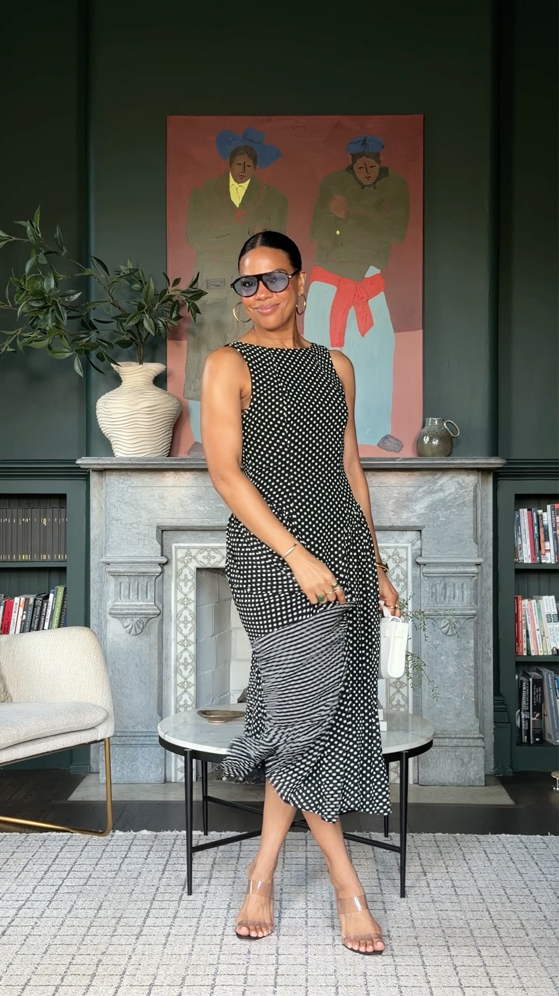 I may be a jeans girl but who doesn’t love a good spring dress?! This one is tts and such a flattering shape! 



#LTKootd #LTKOver40 #LTKSeasonal