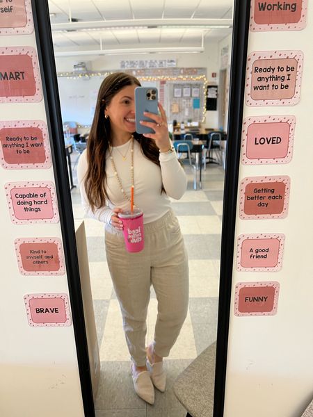 Teacher outfit 