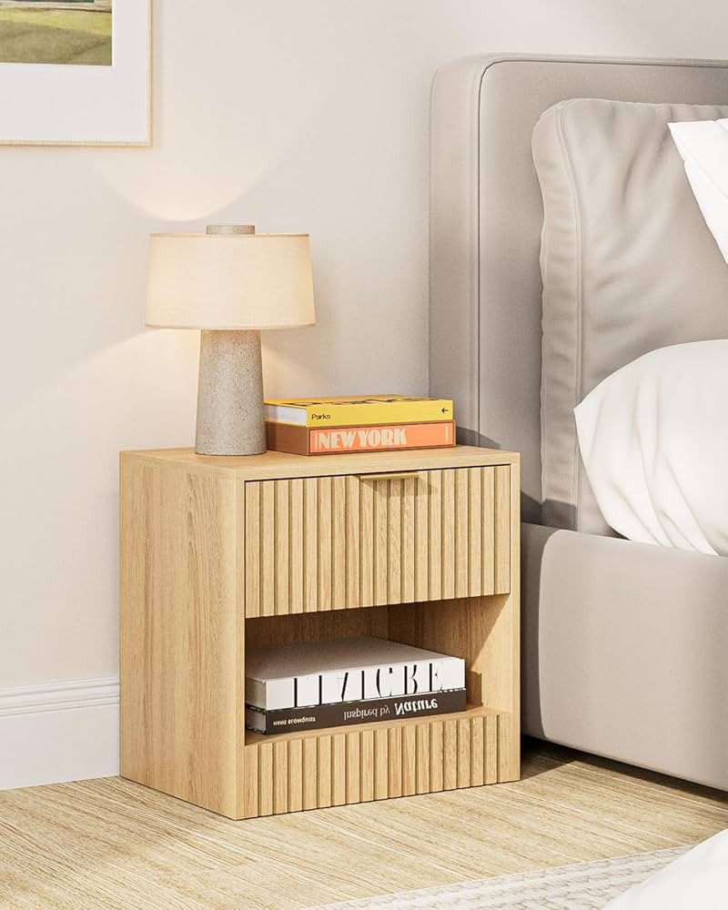 HEYZOEY Small Bedside Table Farmhouse Boho Wooden Bedside Cabinet with Drawer,Modern NightStand S... | Amazon (UK)
