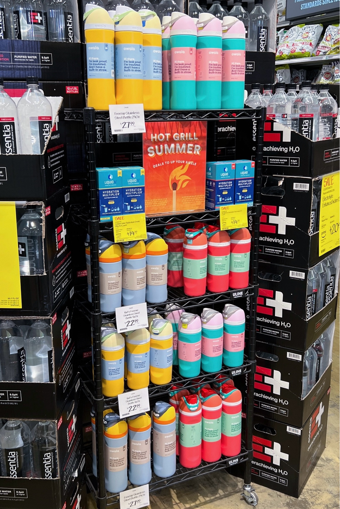 New Owala colors! I love my Owala water bottle - it has both a spout and straw lid, so you have the best of both worlds! It keeps your water cold all day long too :)

#owala #waterbottle #stanley #office #workout #fitness #travel #kitchen 


#LTKActive #LTKHome #LTKFamily