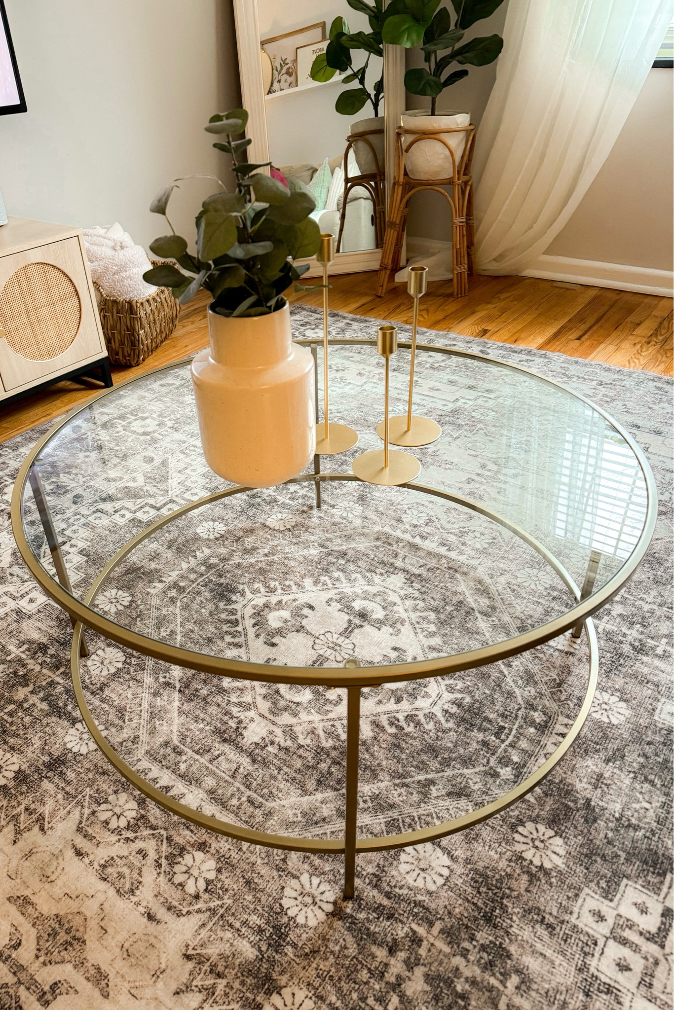 Coffee Table🪴 #liketkit #LTK #coffeetable

#LTKfindsunder50 #LTKfindsunder100 #LTKhome