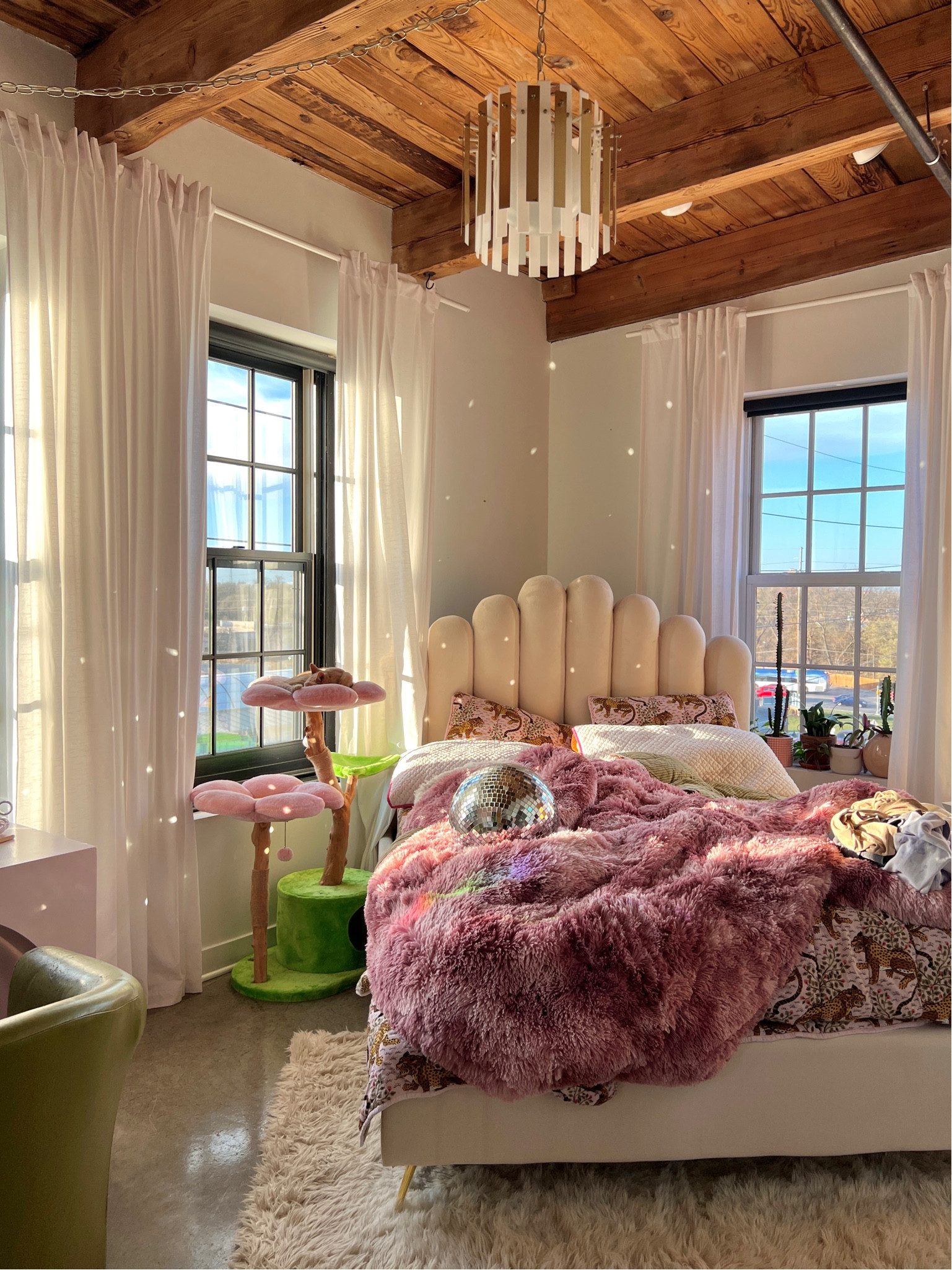 colorful and pink bedroom aesthetic - funky bedroom vibes - pink bedding

#LTKunder100 #LTKFind #LTKhome