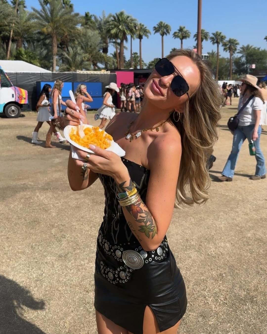 rlly just here for the mac n cheese 😋

#LTKFestival #LTKStyleTip